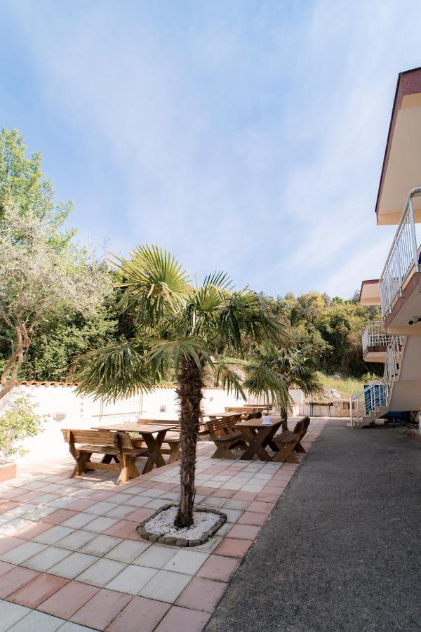 Villa Katharina Utjeha Exteriér fotografie